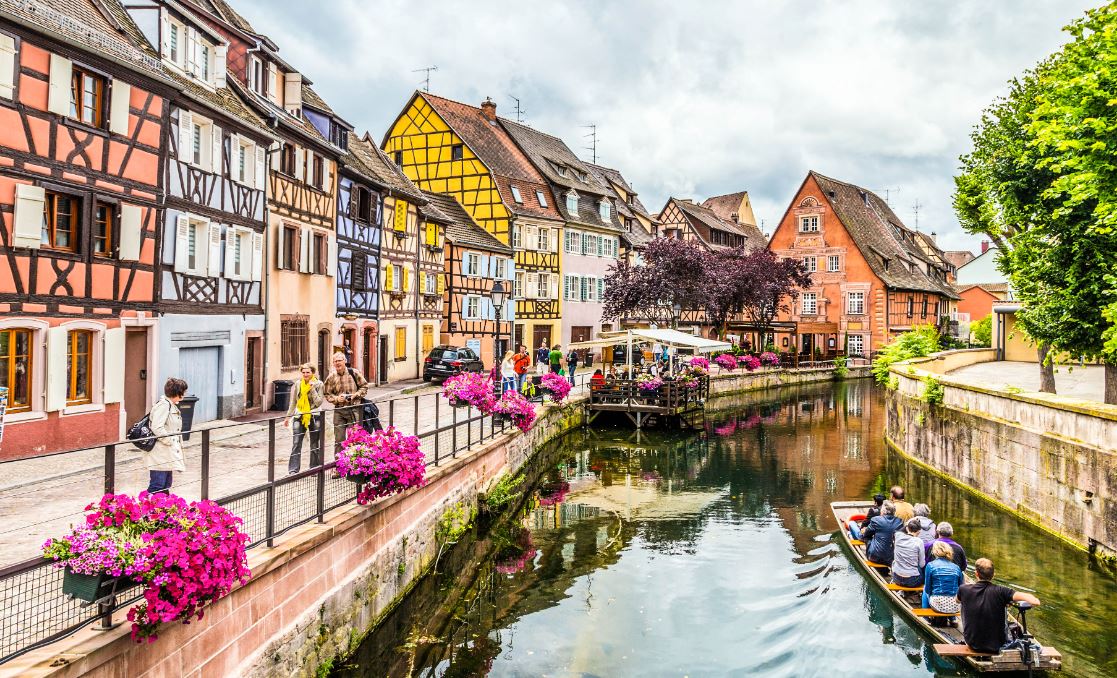 tour-du-lich-chau-au-gia-re-14